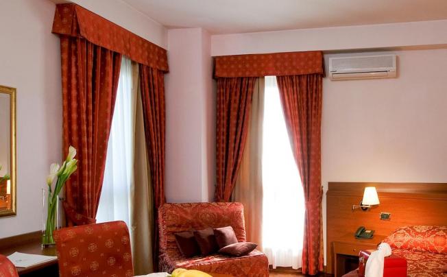 Фото отеля Excel Hotel Roma Ciampino