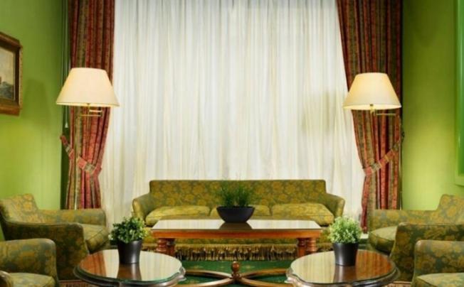 Фото отеля Commodore Hotel
