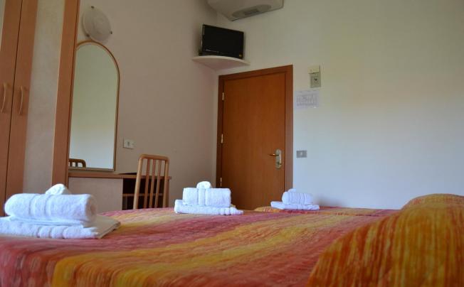 Фото отеля Apis Hotel
