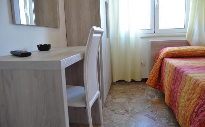 Фото отеля Apis Hotel