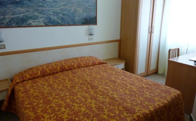Фото отеля Apis Hotel