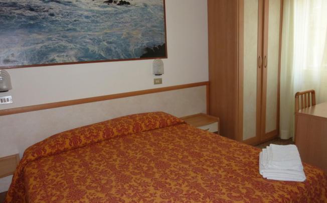Фото отеля Apis Hotel