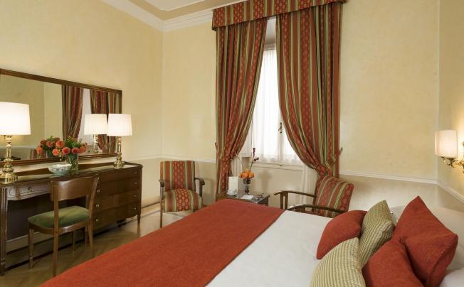 Фото отеля Bettoja Hotel Massimo d'Azeglio