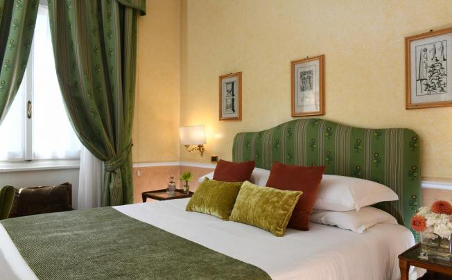 Фото отеля Bettoja Hotel Massimo d'Azeglio