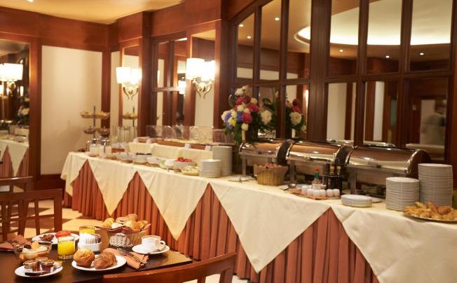 Фото отеля Sina De La Ville Hotel