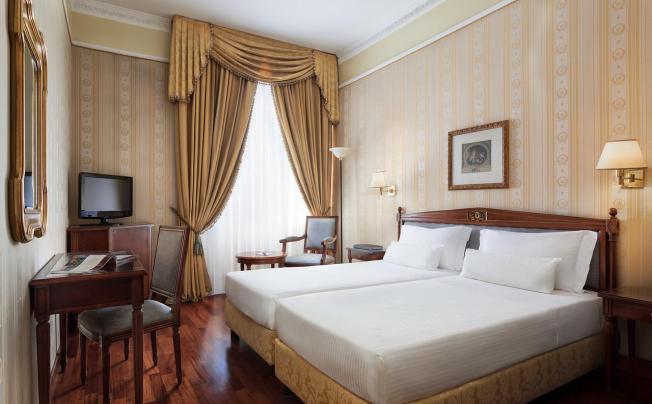 Фото отеля Sina De La Ville Hotel