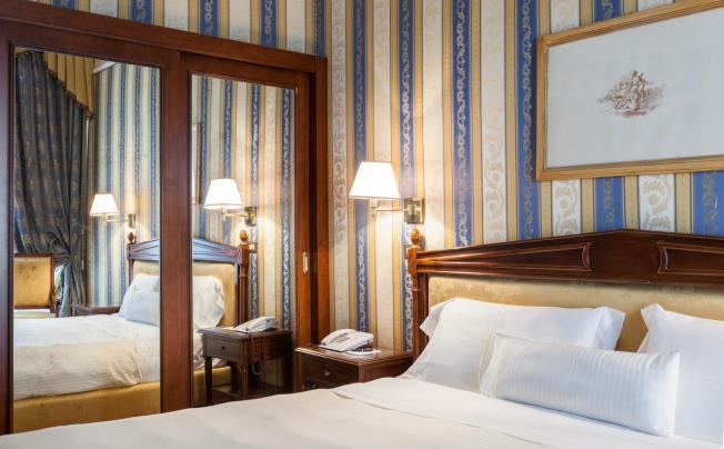 Фото отеля Sina De La Ville Hotel