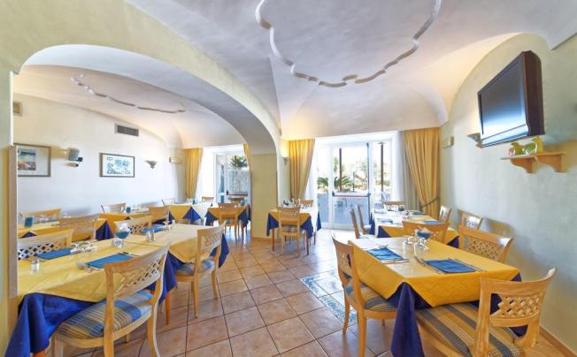 Фото отеля Punta Imperatore Hotel