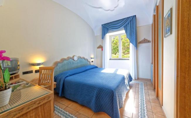 Фото отеля Punta Imperatore Hotel