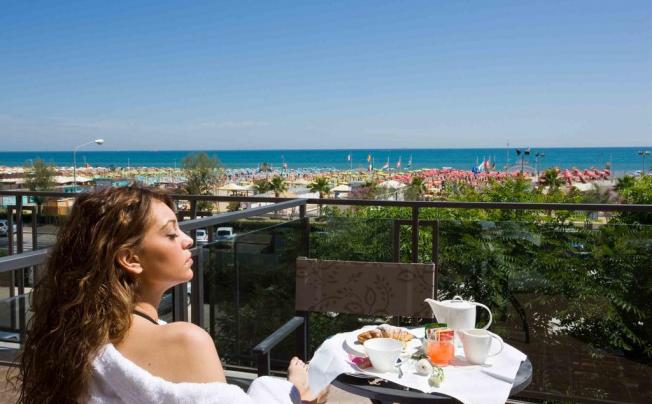 Фото отеля Ferretti Beach