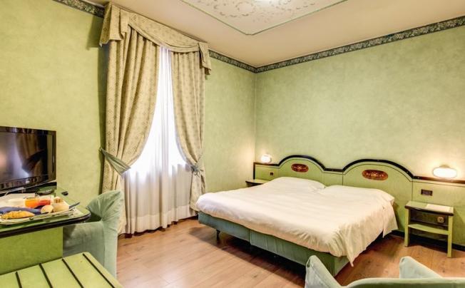 Фото отеля Grand hotel puccini