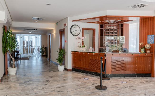 Фото отеля Audi Hotel