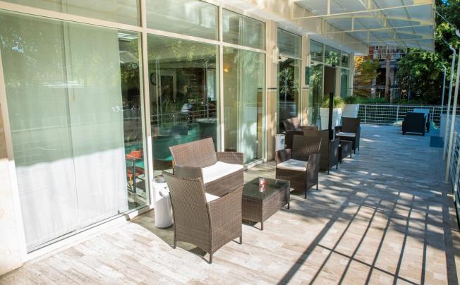 Фото отеля Audi Hotel
