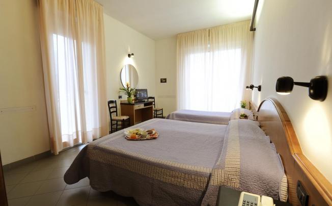 Фото отеля Adler Hotel Alassio
