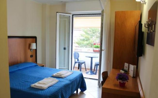 Фото отеля Albergo Ristorante Neapolis