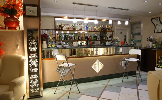 Фото отеля Busignani Hotel
