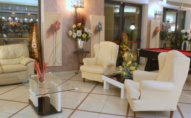 Фото отеля Busignani Hotel