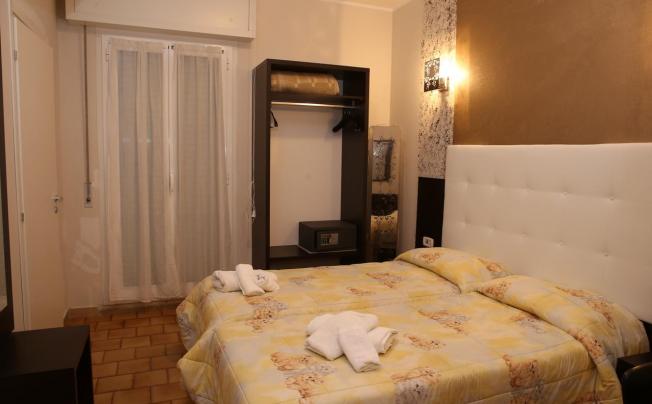 Фото отеля Busignani Hotel