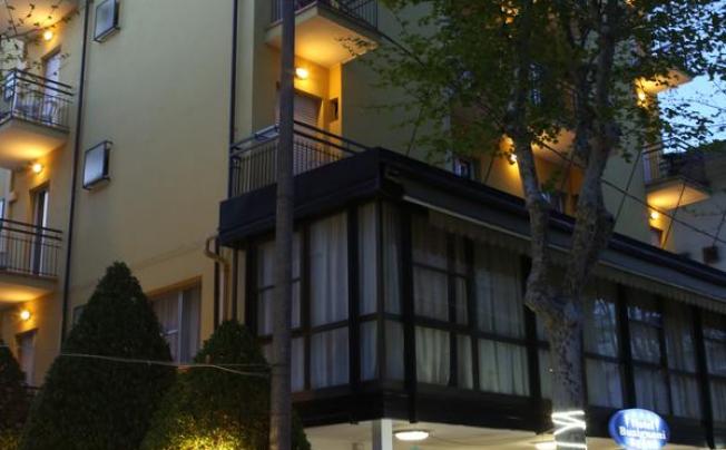 Фото отеля Busignani Hotel