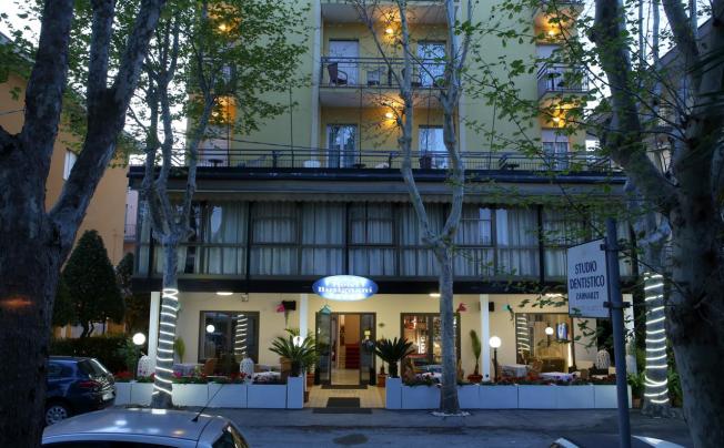 Фото отеля Busignani Hotel