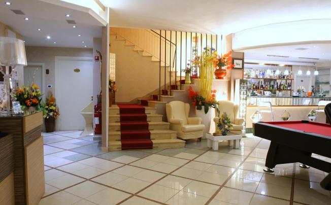 Фото отеля Busignani Hotel