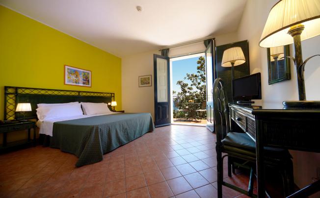 Фото отеля Baia Delle Sirene Hotel