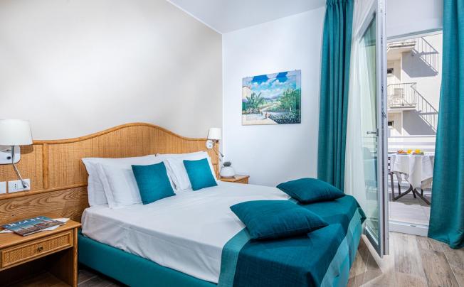 Фото отеля Capitol Hotel