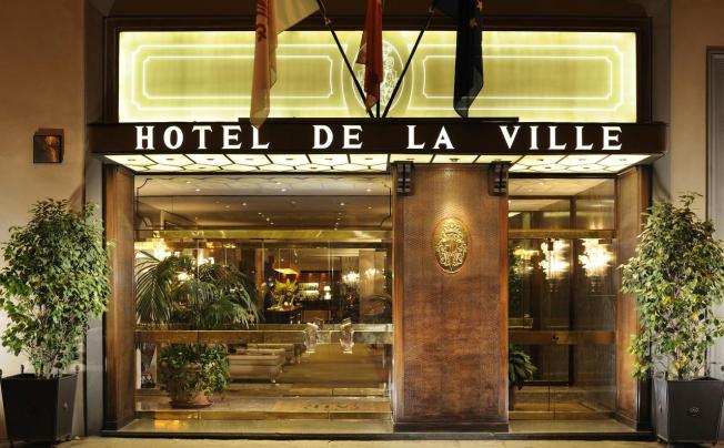 Фото отеля De La Ville Hotel
