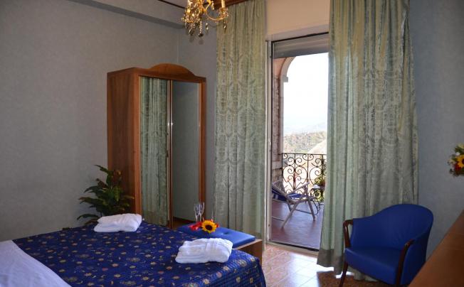 Фото отеля Taormina Park