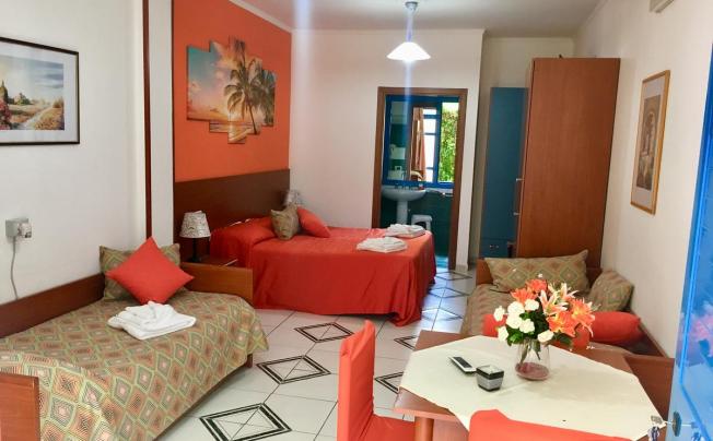 Фото отеля Baia Di Naxos Aparthotel