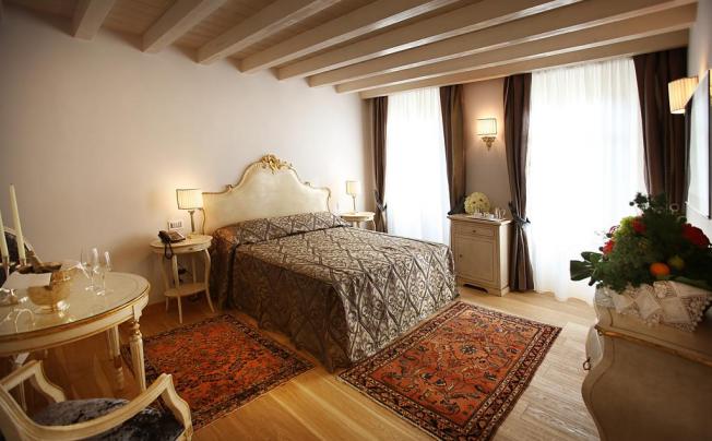 Фото отеля RELAIS DE CHARME IL SOGNO DI GIULIETTA 