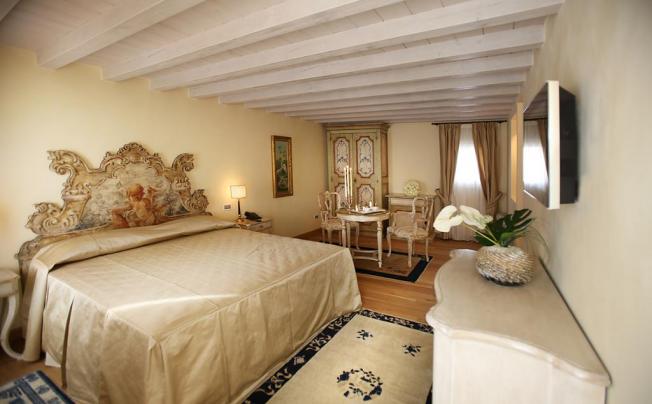Фото отеля RELAIS DE CHARME IL SOGNO DI GIULIETTA 