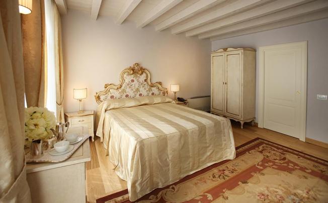 Фото отеля RELAIS DE CHARME IL SOGNO DI GIULIETTA 