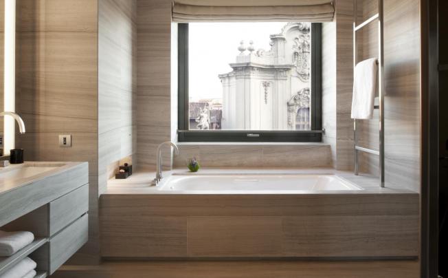Фото отеля Armani Hotel Milano 