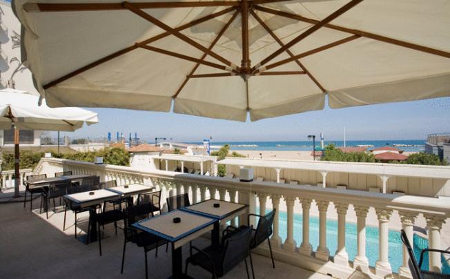 Фото отеля Hotel carducci 76