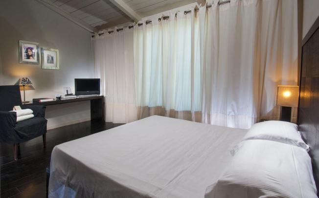 Фото отеля Hotel carducci 76