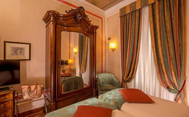 Фото отеля Hotel Canada