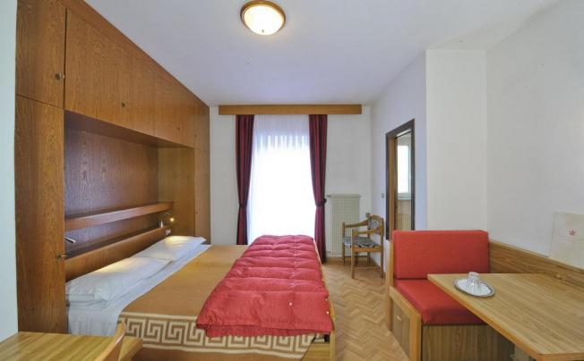 Фото отеля Cristallo Hotel