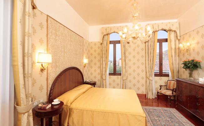 Фото отеля PALAZZO STERN 