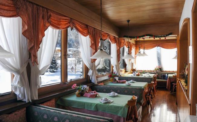 Фото отеля St. Hubertus Garni Hotel