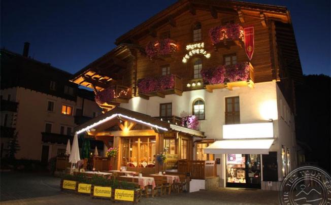 Фото отеля Helvetia Hotel