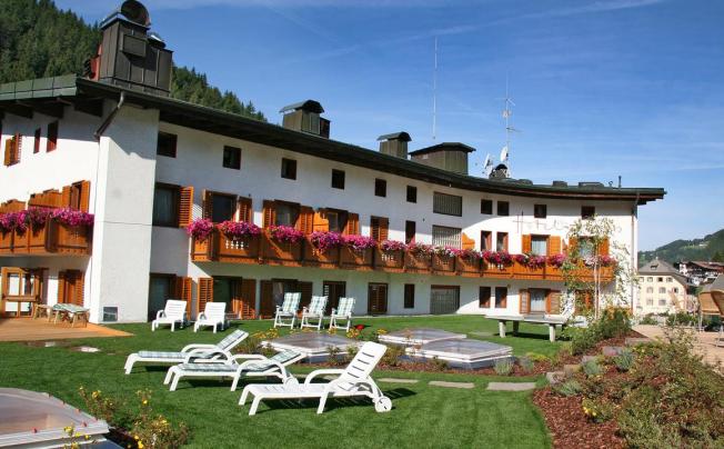 Фото отеля Des Alpes Hotel
