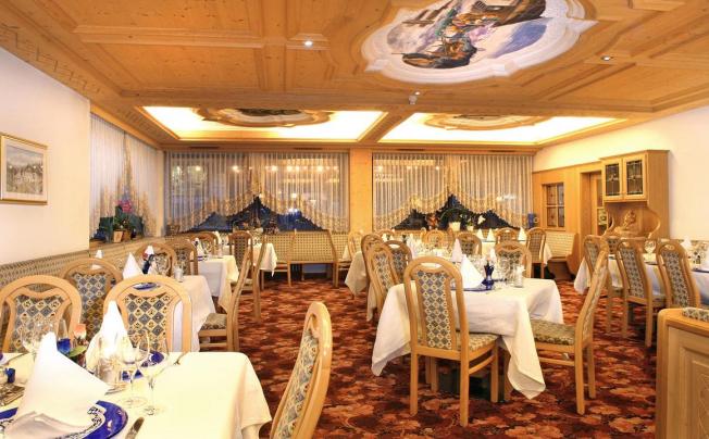 Фото отеля Des Alpes Hotel