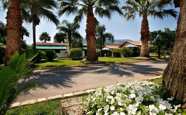 Фото отеля Hotel Esperidi Resort
