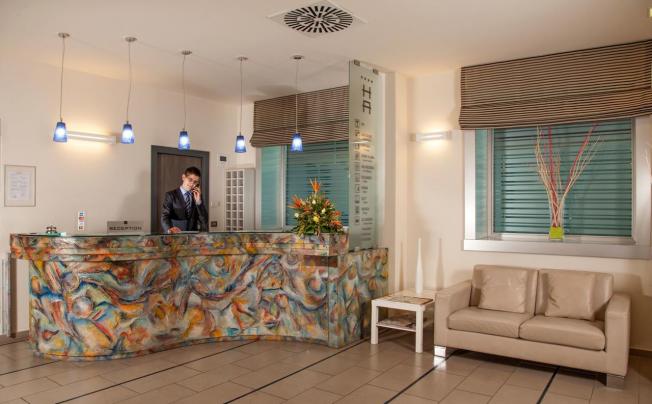 Фото отеля Artis Hotel