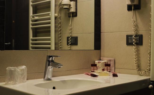 Фото отеля Artis Hotel