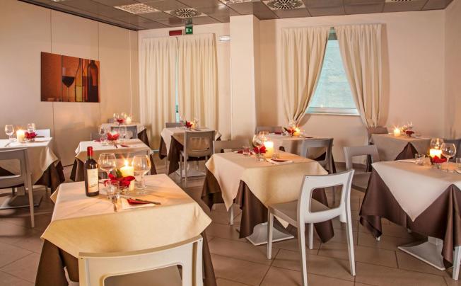 Фото отеля Artis Hotel
