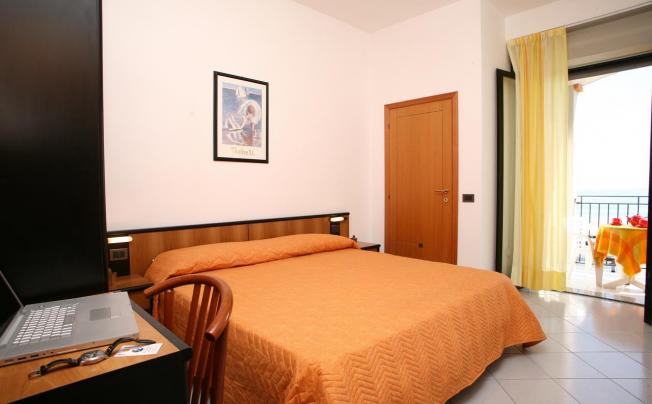 Фото отеля RESIDENCE ANGELI APARTMENT
