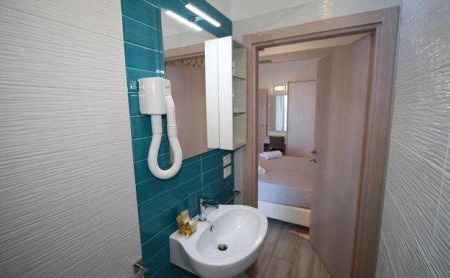 Фото отеля RESIDENCE ANGELI APARTMENT