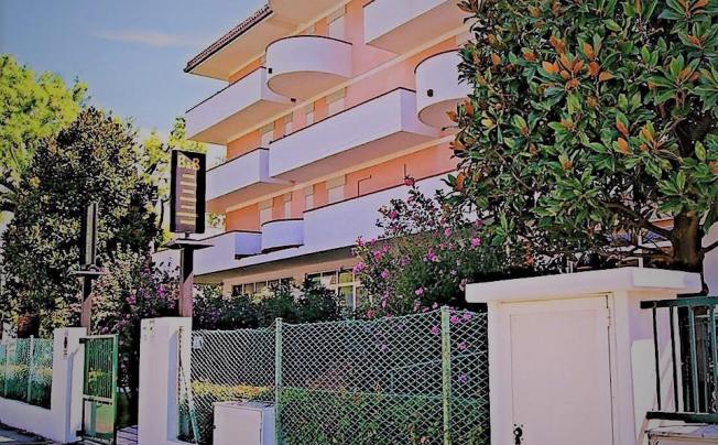 Фото отеля Blumen Hotel